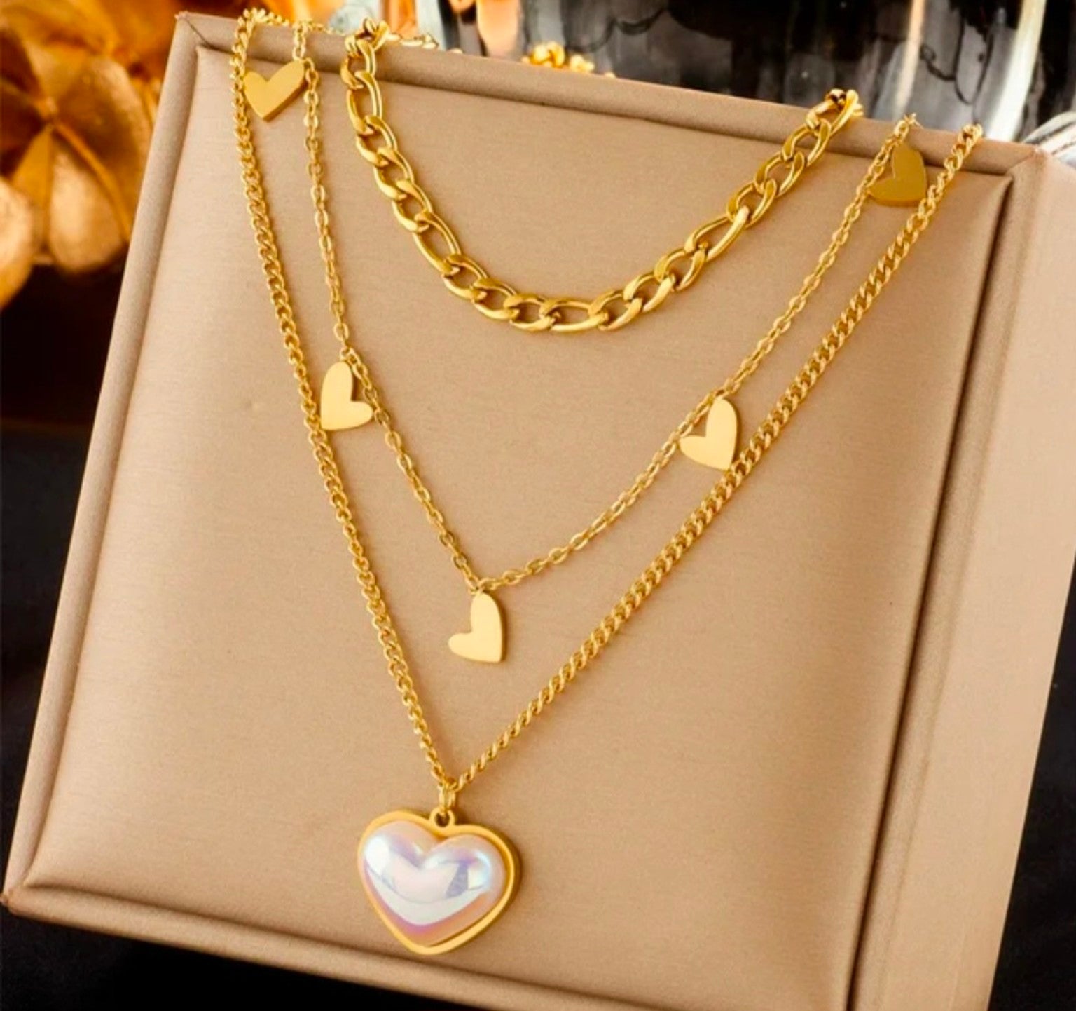 Collier Multicouche Cœur Nacré Doré
