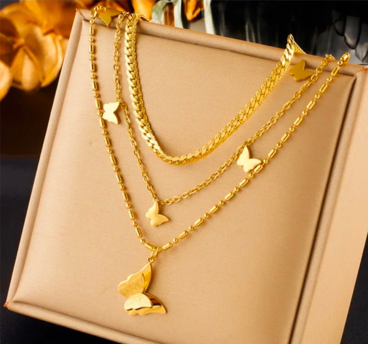 Collier Papillon Multicouche Doré